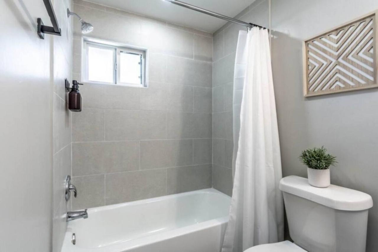 Roomy Urban Apartment Montrose! Free Parking #3 Houston Exterior photo
